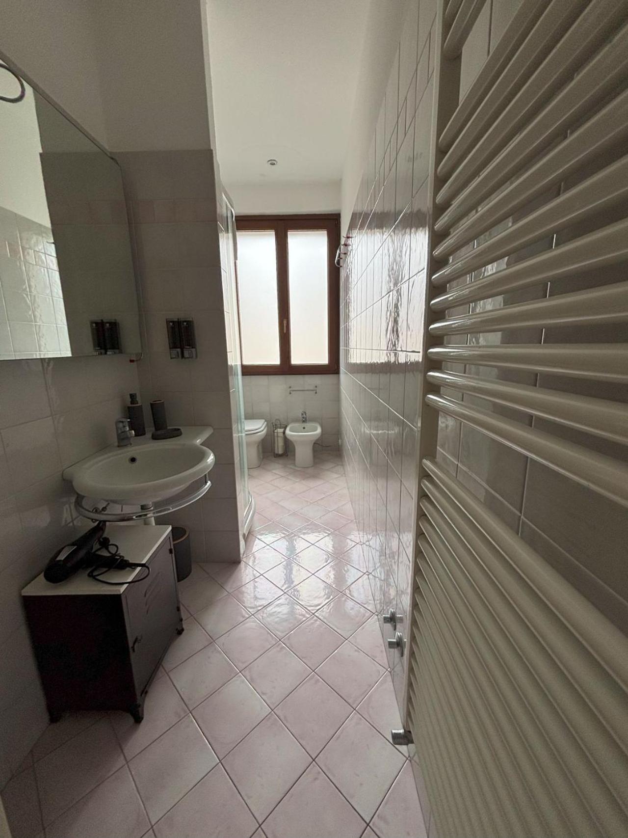 Casa Vacanze Magnolia Borgo Ticino ภายนอก รูปภาพ