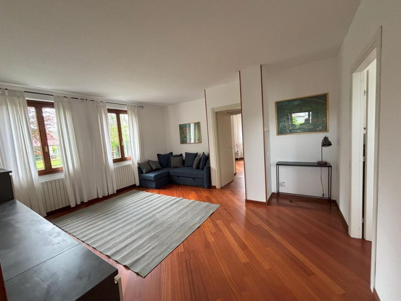Casa Vacanze Magnolia Borgo Ticino ภายนอก รูปภาพ