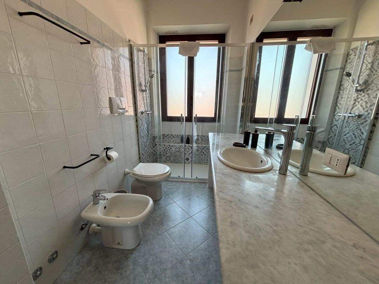 Casa Vacanze Magnolia Borgo Ticino ภายนอก รูปภาพ