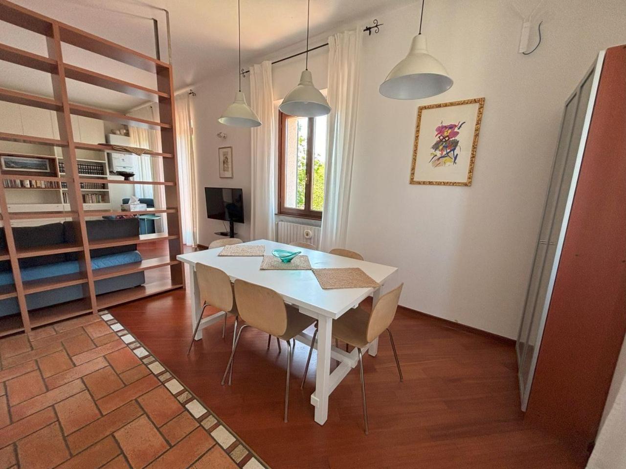 Casa Vacanze Magnolia Borgo Ticino ภายนอก รูปภาพ