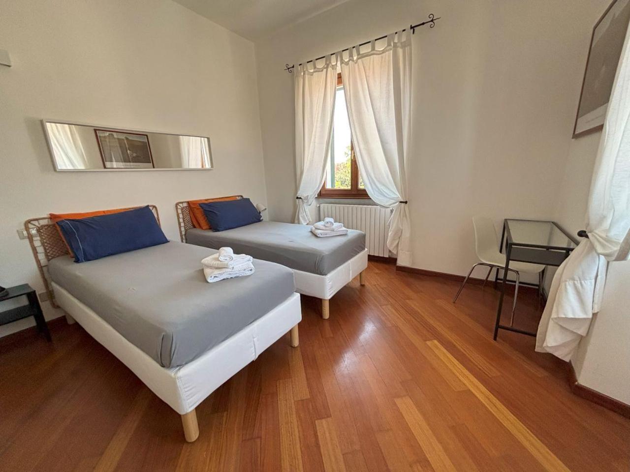 Casa Vacanze Magnolia Borgo Ticino ภายนอก รูปภาพ